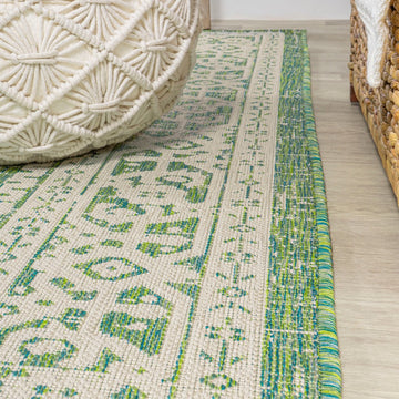 Sinjuri Medallion Textured Weave Indoor/outdoor Runner Rug